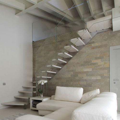 Straight staircase - IBISCO MONOLAMA P – FASCIA - New Living srl - wooden step / metal frame / contemporary