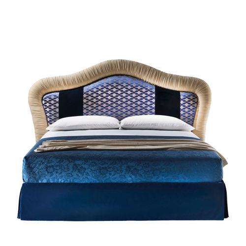 Double bed - BOLSHOI - Divani Santambrogio - classical / fabric