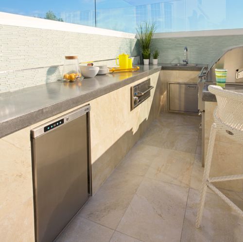 Outdoor kitchen - BALIAN BETON Atelier - contemporary / Ductal® UHP concrete / with handle