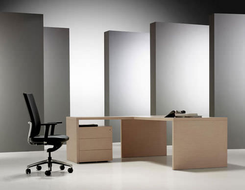 Executive desk - CUBO  - Forma 5 - free-standing / contemporary / wooden
