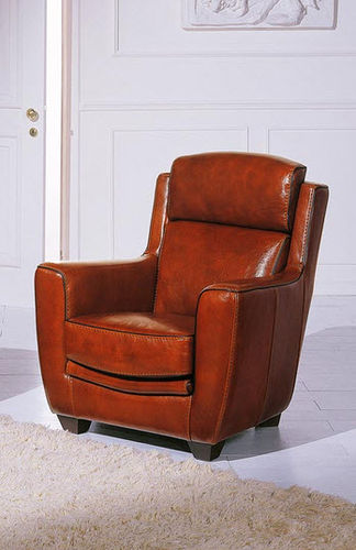 Traditional armchair - QUEBEC - Poles Salotti - leather / with headrest