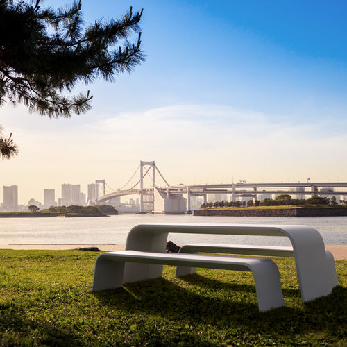 Contemporary picnic table - AURORA - BELLITALIA - ultra high performance fiber-reinforced concrete (UHPC) / concrete base / rectangular