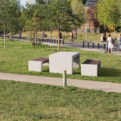 Contemporary table - ERACLEA - BELLITALIA - engineered stone / engineered stone base / rectangular