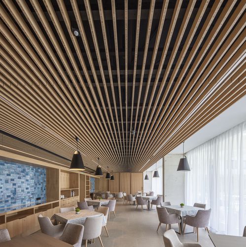 Melamine suspended ceiling - Grupo GUBIA - bamboo / oak / plywood