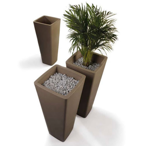 Polyethylene plant pot - ALL SO QUIET - Qui est Paul