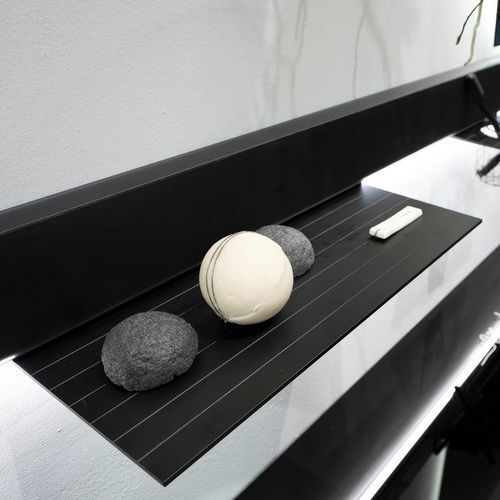 Wall-mounted shelf - BARRÉ - ARTELINEA - contemporary / anodized aluminum / glass