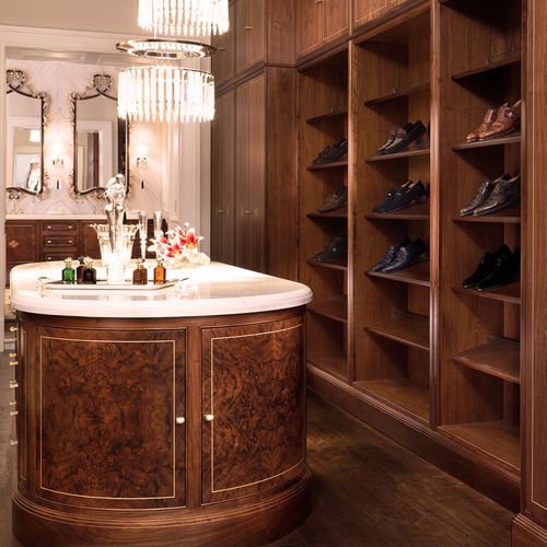 Modular walk-in wardrobe - METRO DECO - Clive Christian - traditional / wooden / custom