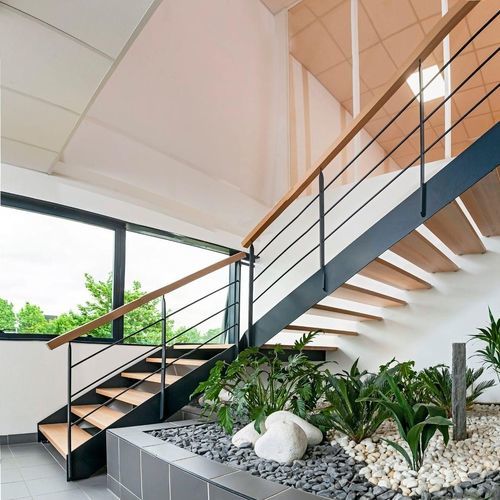 Straight staircase - LOFT - Créateur d'escaliers Treppenmeister - wooden step / metal / wooden