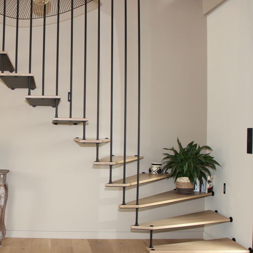Straight staircase - AIR - Créateur d'escaliers Treppenmeister - quarter-turn / wooden step / metal frame
