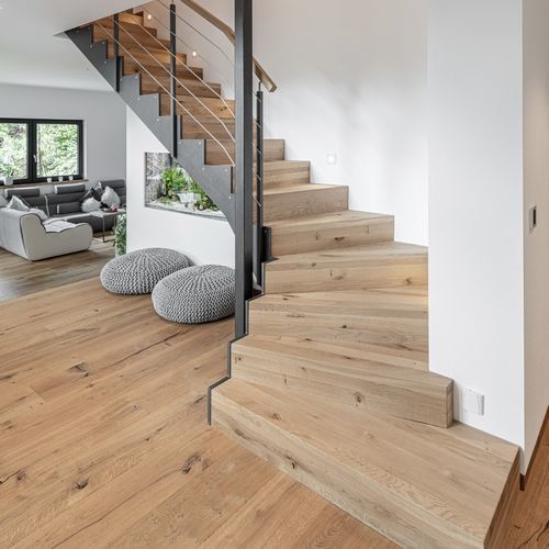 Quarter-turn staircase - Créateur d'escaliers Treppenmeister - half-turn / oak step / plywood step