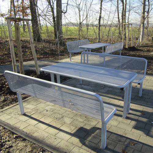 Minimalist design picnic table - RoBust2030 - NORCOR MOB.URBAIN - powder-coated steel / galvanised steel base / rectangular