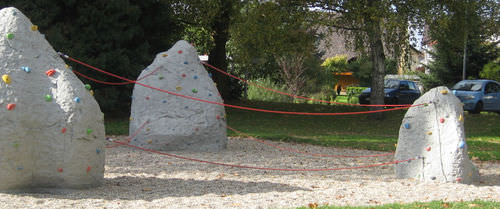 Playground climbing boulder - STON - Transalp