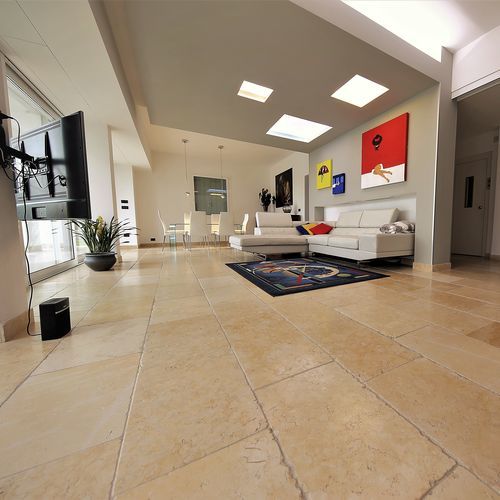 Jerusalem stone flooring - GOLD - Pietra di gerusalemme - natural stone / indoor / for living rooms
