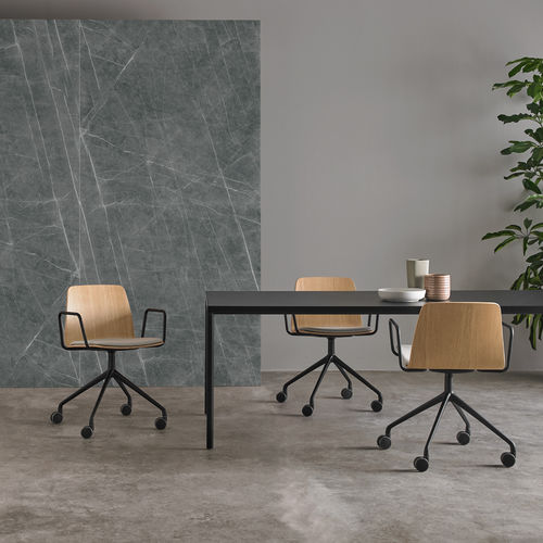 White oak task chair - VARYA WOOD - INCLASS - walnut / beech / on casters