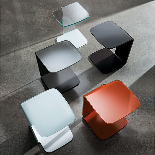 Contemporary side table - SHELL - Sovet Italia - lacquered glass / curved glass / curver glass base