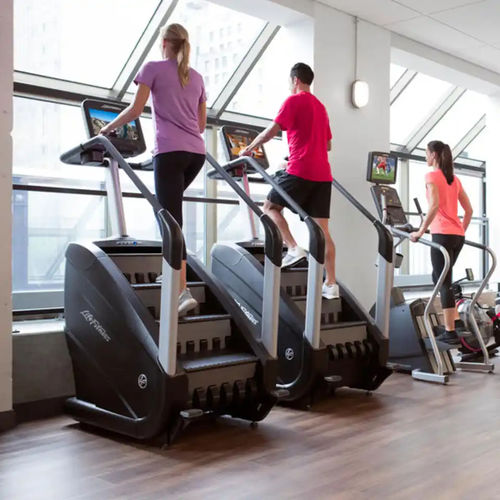 Commercial stepper - PowerMill - Life Fitness