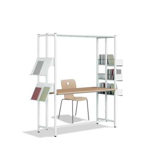Free-standing desk - gonzagarredi - contemporary / wooden / straight