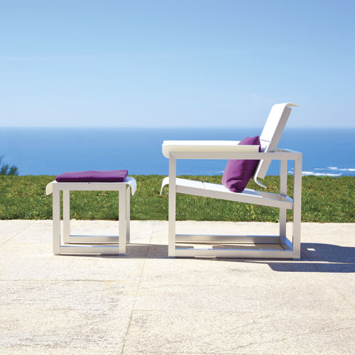 Contemporary armchair - WEST COAST - SACHI - Premium Outdoor Furniture - Sunbrella® / aluminum / with footrest