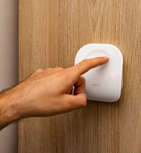 Heating thermostat - 1870775 - Somfy Architecture - digital / programmable / white