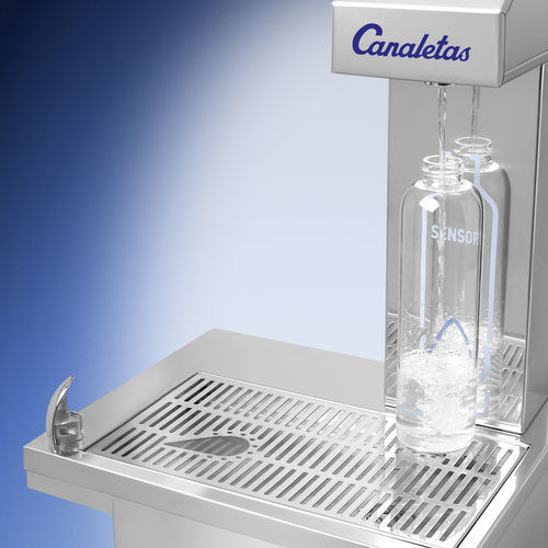 Contactless drinking fountain JetVanguard Canaletas S.A. foot