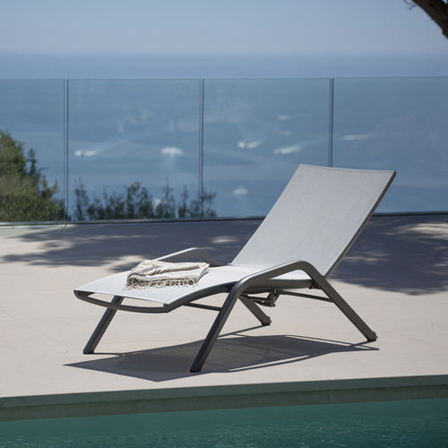 Contemporary sun lounger - YOLO - LES JARDINS