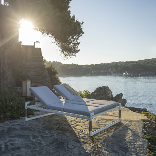 Contemporary sun lounger - BASTINGAGE - LES JARDINS - acrylic fabric / water-repellent fabric / teak