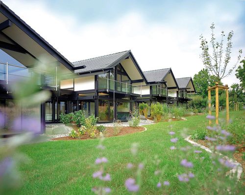 Prefab house - TOWN SAMPLE 1 - Huf Haus  - eco-friendly / contemporary / two-story