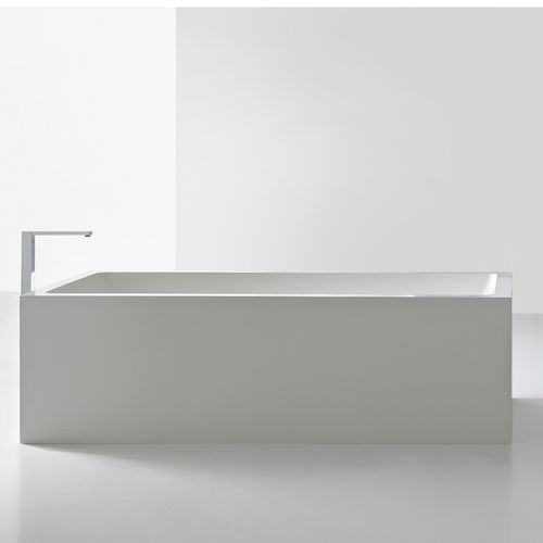Free-standing bathtub - MINIMAL - CASA BATH - composite / white