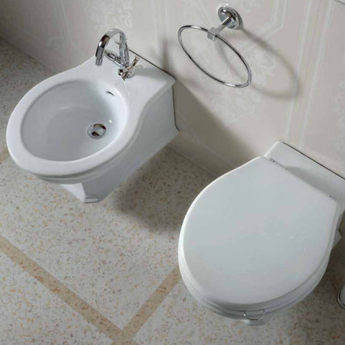 Wall-hung toilet - VENETIA - PETRACER'S CERAMICS - ceramic / modern