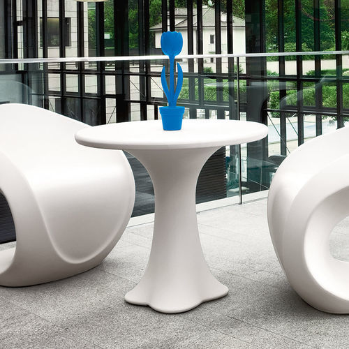 Contemporary table - TEDDY - Myyour - polyethylene / polyethylene base / round