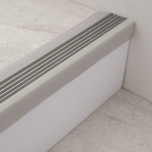 PVC stair nosing - TKNG A 40 - DÖLLKEN Profiles GmbH - non-slip / photoluminescent