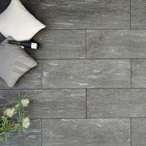 Sintered stone paving slab - L'ALTRA PIETRA - HARENA CALANCA DARK - GRANULATI ZANDOBBIO SPA - porcelain stoneware / outdoor / textured