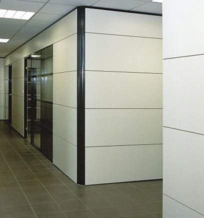 Removable partition - PANORAMA - SAB INTERNATIONAL - laminate / commercial