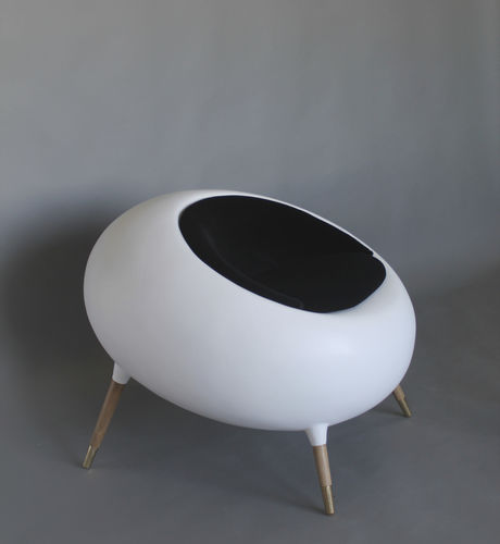 Organic design armchair - ACARI - binome - fabric / oak / fiberglass