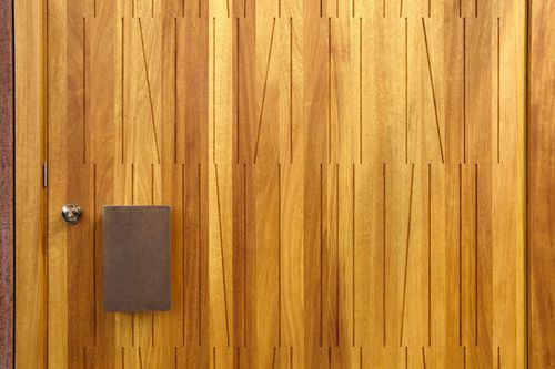 Entry door - QUATTRO - Urban Front - solid wood / pivoting / without glazing