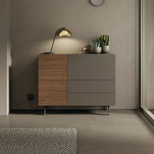 Modern sideboard - COMPACT APARADOR 20 - VIVE - MUEBLES VERGE S.L. - walnut / wood veneer / matte lacquered wood