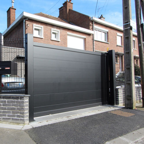 Sliding gate - SMF Services - lacquered steel / lacquered aluminum / bar