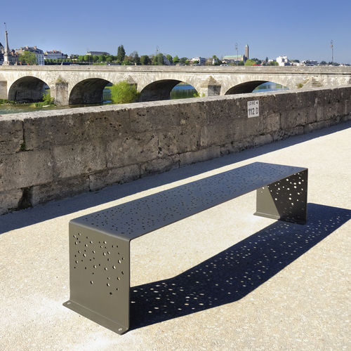 Contemporary public bench - LIGER - Design espaces - thermo-lacquered steel