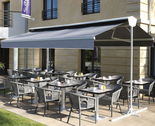 Free-standing awning - 62L series - VLAEMYNCK - manual / commercial / patio