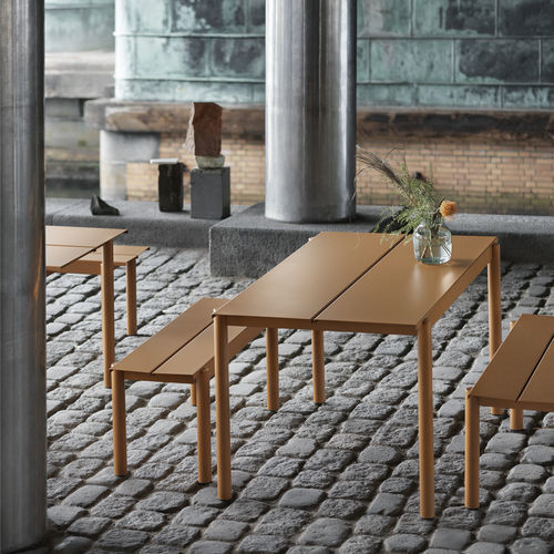 Traditional table and bench set - LINEAR - Muuto - steel / powder-coated steel / garden