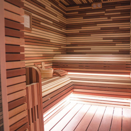 Finnish sauna - Juno Wonder - Juno SPA Design & Manufacture - commercial / wooden / indoor