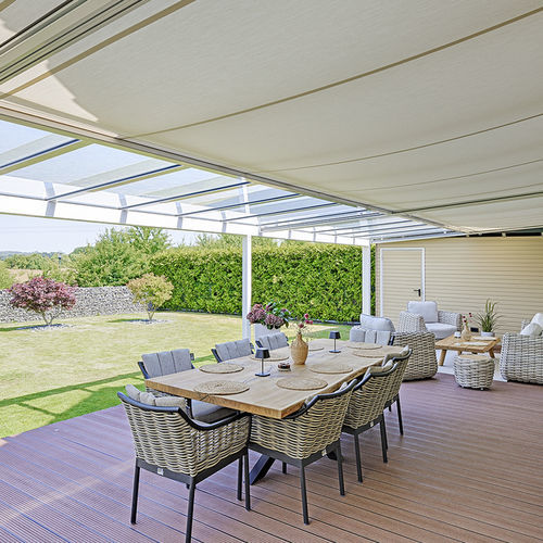 Box awning - SOLEYA  - HELLA - motorized / commercial / for restaurant