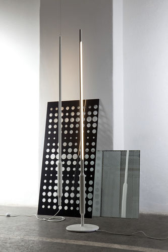 Floor-standing lamp - SLIM - VERTIGO BIRD d.o.o. - aluminum / minimalist design / corded