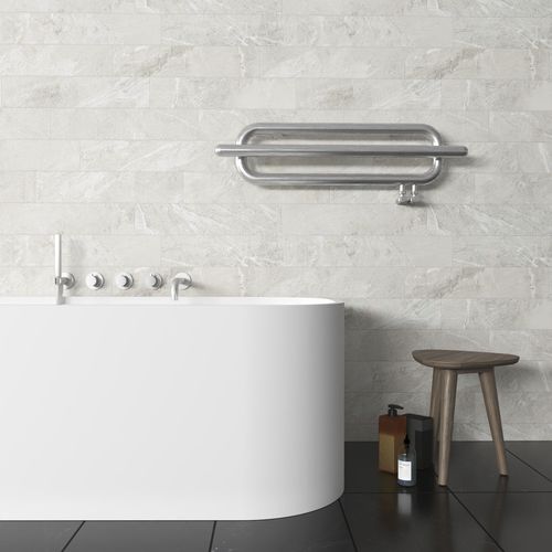 Hot water towel radiator - CARISA SWING - Carisa Designer Radiators - 0...500 w / contemporary / stainless steel