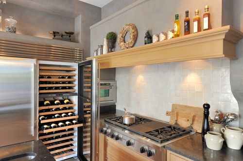 Contemporary kitchen - FLAMMANDE - COSI - metal / island / with handle