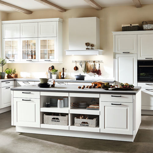 Traditional kitchen - SYLT 847 - nobilia - wooden / island / L-shaped