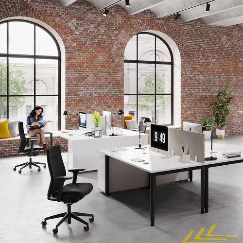 Workstation desk - König Neurath - free-standing / traditional / melamine