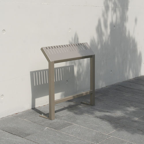 Stand-up bench - GÉNÉRIC - ACCENTURBA - contemporary / sheet steel / thermo-lacquered steel
