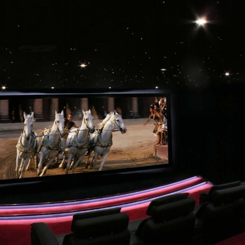 Private home cinema room - SALON DE PROVENCE - VOTRE CINEMA