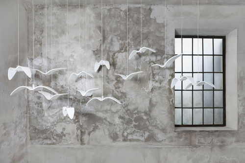 Pendant lamp - NIGHT BIRDS - BROKIS - glass / contemporary / corded